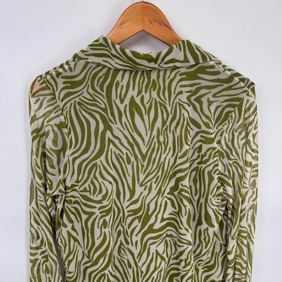 Joie Button Front Shirt Womens Medium Green White Zebra Print Fairy Layered - Picture 11 of 16